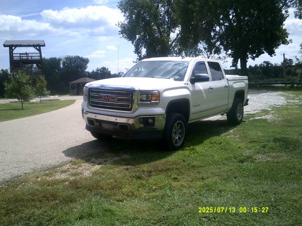 2014 GMC Sierra 1500 SLT 4x2 Double Cab 6.6 ft. box 143.5 in. WB Automatic — photo 2
