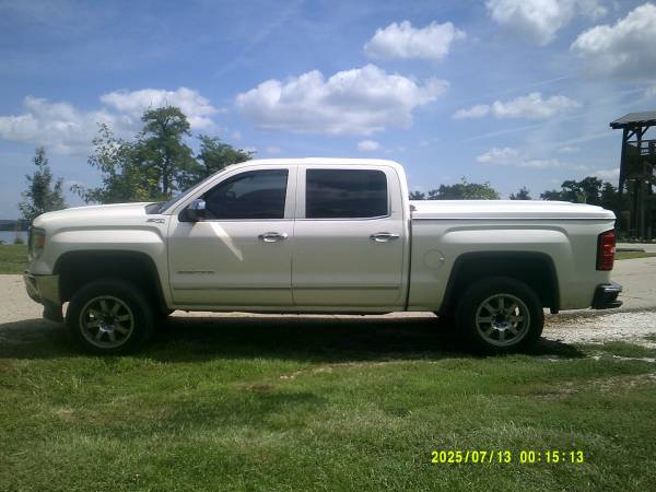 2014 GMC Sierra 1500 SLT 4x2 Double Cab 6.6 ft. box 143.5 in. WB Automatic — photo 1