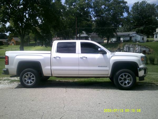 2014 GMC Sierra 1500 SLT 4x2 Double Cab 6.6 ft. box 143.5 in. WB Automatic — photo 5