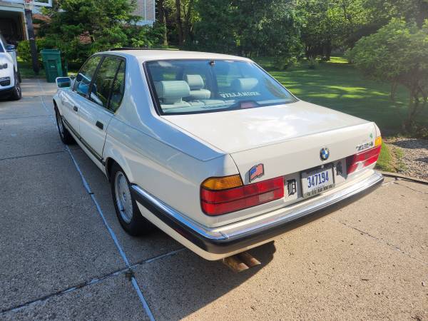 1991 BMW 735 i — photo 2