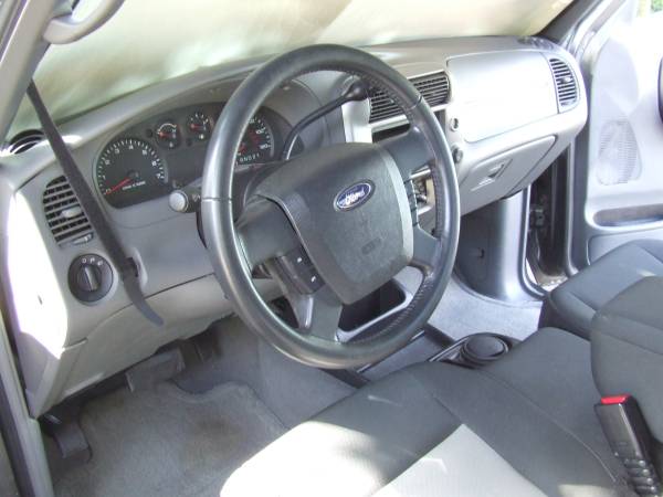 2009 Ford Ranger XLT 2dr 4x4 Super Cab Styleside 6 ft. box 125.9 in. WB Manual — photo 9