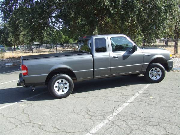 2009 Ford Ranger XLT 2dr 4x4 Super Cab Styleside 6 ft. box 125.9 in. WB Manual — photo 4