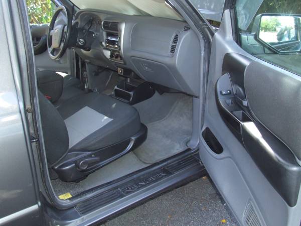 2009 Ford Ranger XLT 2dr 4x4 Super Cab Styleside 6 ft. box 125.9 in. WB Manual — photo 7