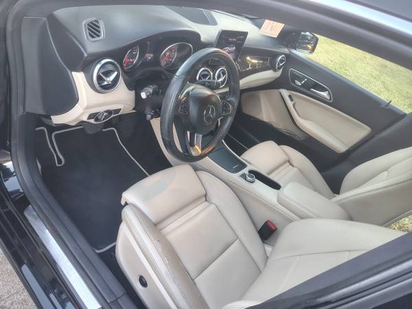 2018 Mercedes-Benz CLA 250 Base — photo 7