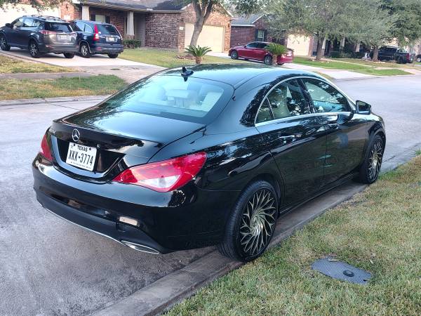 2018 Mercedes-Benz CLA 250 Base — photo 4