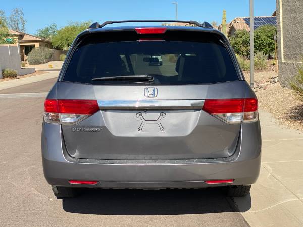 2016 Honda Odyssey LX Passenger Van Automatic — photo 5