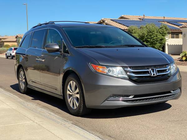 2016 Honda Odyssey LX Passenger Van Automatic — photo 3