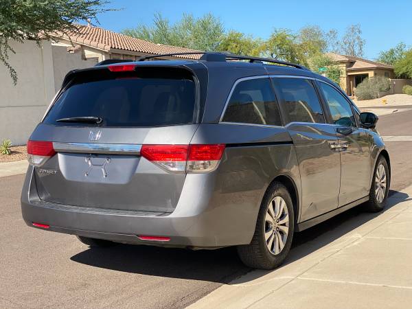 2016 Honda Odyssey LX Passenger Van Automatic — photo 4