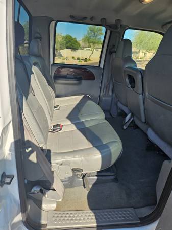 2007 Ford F 350 Lariat 4x4 SD Super Cab 6.75 ft. box 142 in. WB SRW Manual — photo 10