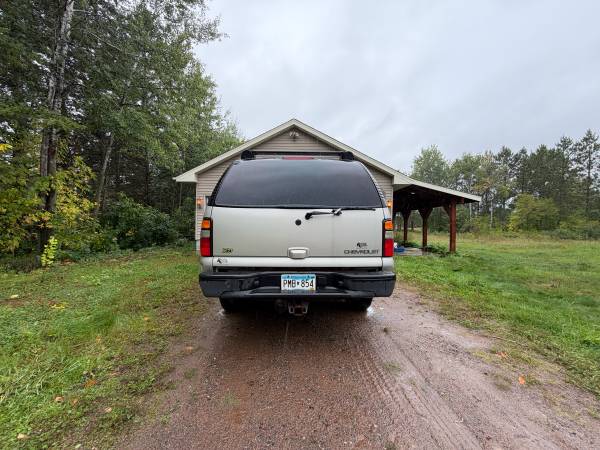 2004 Chevrolet Suburban 2500 LS 4x2 Automatic — photo 4