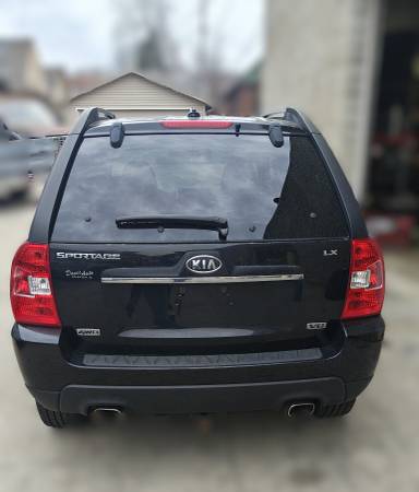 2009 KIA Sportage LX — photo 2