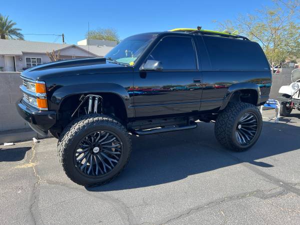 1996 Chevrolet Tahoe LT 2dr SUV — photo 12