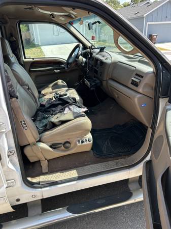 2002 Ford E 350 Super Duty XL Wagon Automatic — photo 7