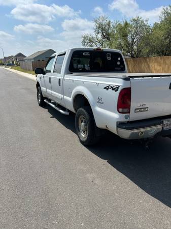 2002 Ford E 350 Super Duty XL Wagon Automatic — photo 9