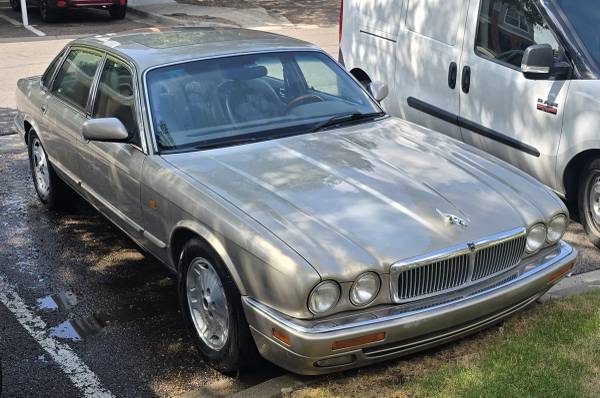 1996 Jaguar Xj6 Sedan — photo 3