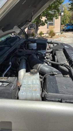 2002 Chevrolet Suburban 2500 LT 4dr 4x2 Automatic — photo 1