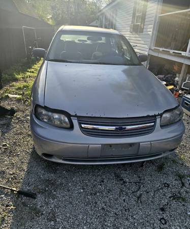 2002 Chevrolet Malibu LS 4dr Sedan Automatic — photo 1