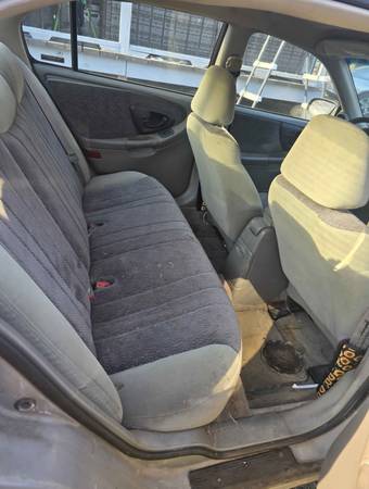 2002 Chevrolet Malibu LS 4dr Sedan Automatic — photo 2