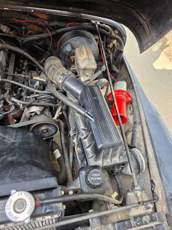 1993 Jeep Wrangler Base 2dr 4WD SUV — photo 9