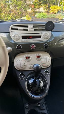 2015 Fiat 500c Lounge — photo 8