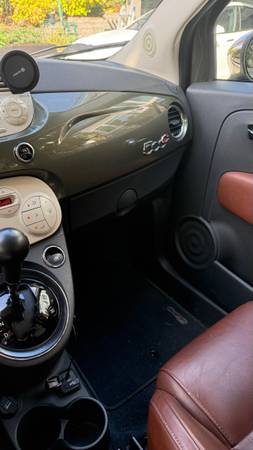 2015 Fiat 500c Lounge — photo 7