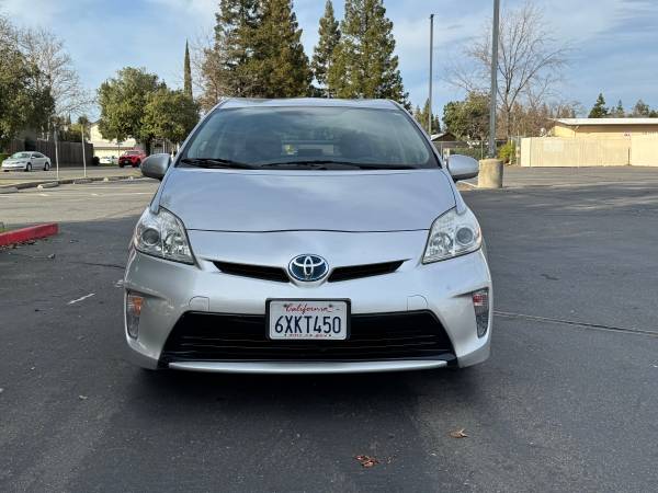 2012 Toyota Prius Two — photo 3