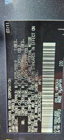 2011 Lexus RX 450h Base — photo 8