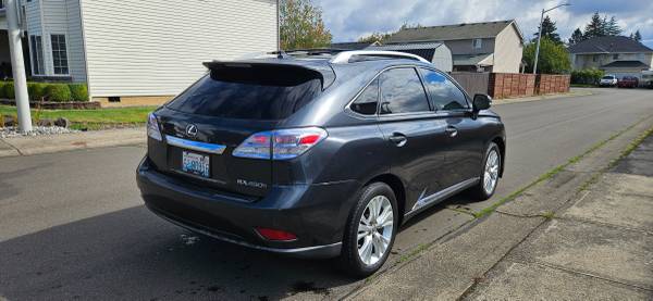 2011 Lexus RX 450h Base — photo 4