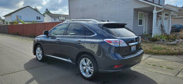 2011 Lexus RX 450h Base — photo 2