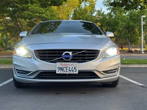 2015 Volvo S60 T5 — photo 1
