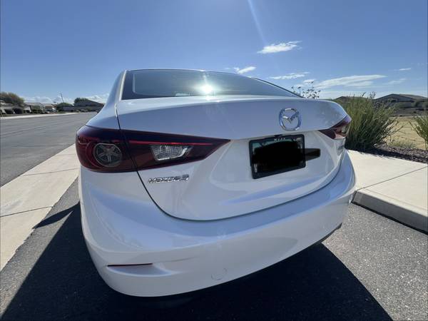2017 Mazda Mazda3 Grand Touring 4dr Hatchback Automatic — photo 3