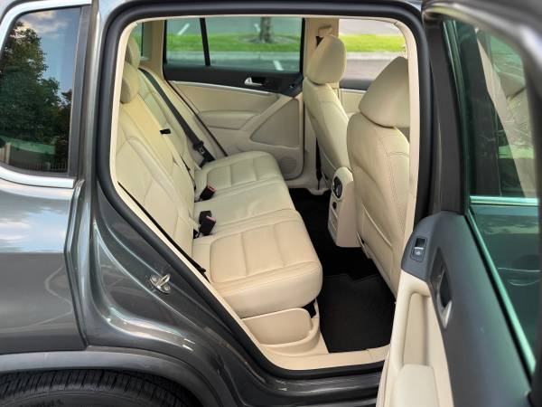 2013 Volkswagen Tiguan SEL — photo 6
