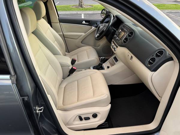 2013 Volkswagen Tiguan SEL — photo 5