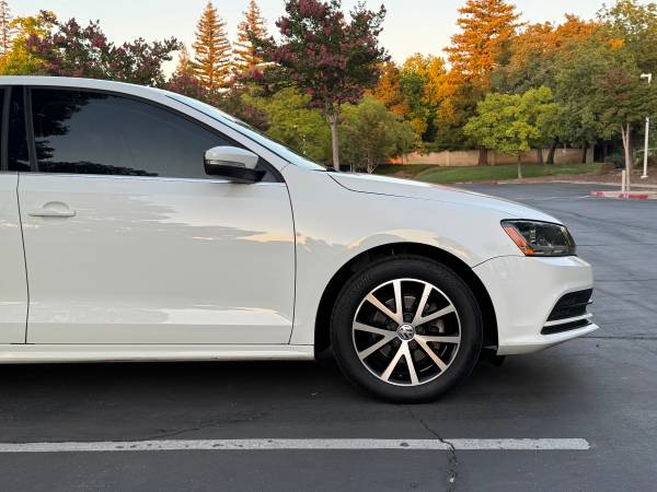 2017 Volkswagen Jetta 1.4T SE — photo 11