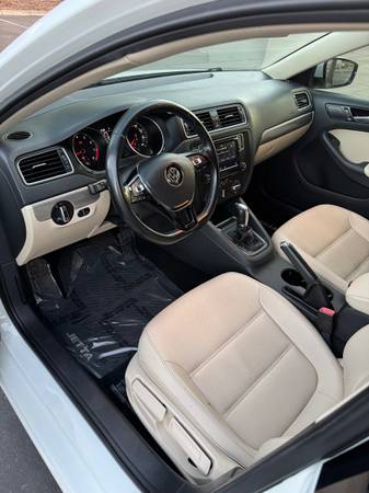 2017 Volkswagen Jetta 1.4T SE — photo 4