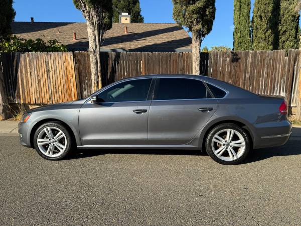2015 Volkswagen Passat TDI SEL Premium — photo 12