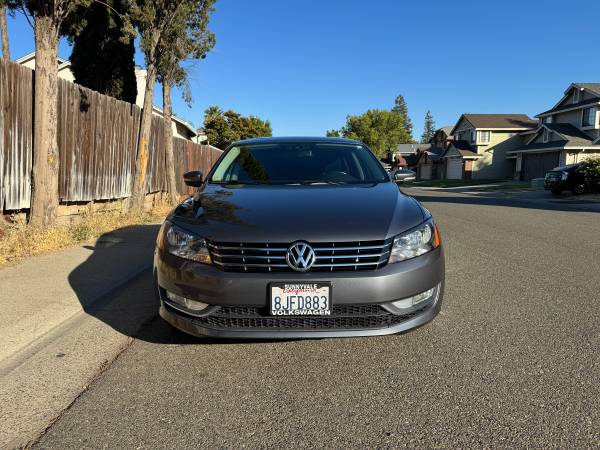 2015 Volkswagen Passat TDI SEL Premium — photo 3