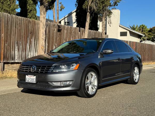 2015 Volkswagen Passat TDI SEL Premium — photo 1