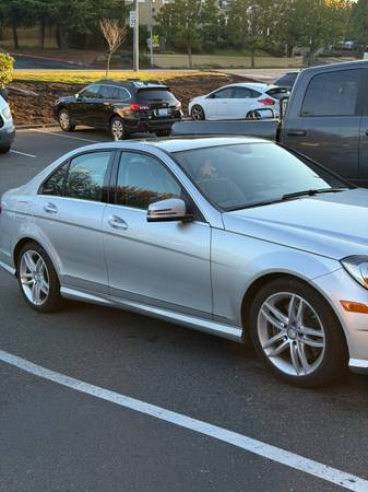 2014 Mercedes-Benz C300 4matic — photo 2