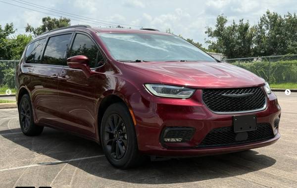 2021 Chrysler Pacifica Limited — photo 1