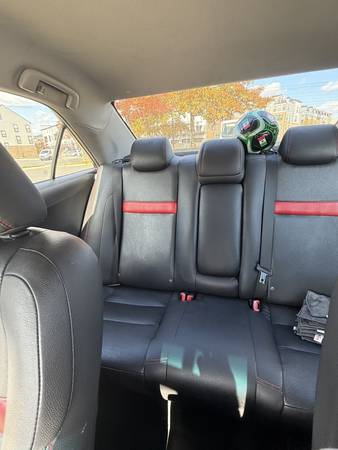 2014 Toyota Camry SE — photo 10