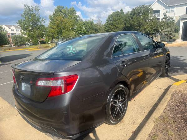 2014 Toyota Camry SE — photo 5