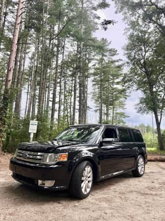 2010 Ford Flex SEL 4dr All-wheel Drive Automatic — photo 1