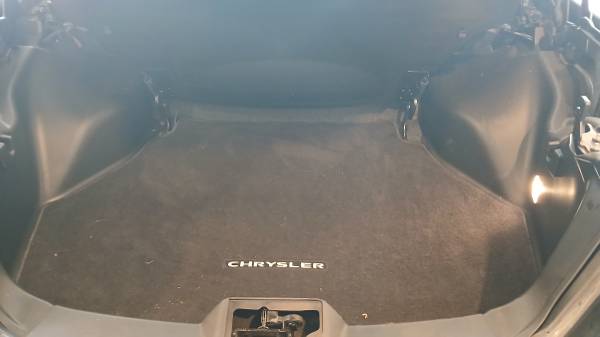 2011 Chrysler 200 S 4dr Sedan Automatic — photo 7