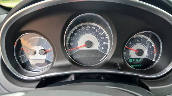 2011 Chrysler 200 S 4dr Sedan Automatic — photo 9