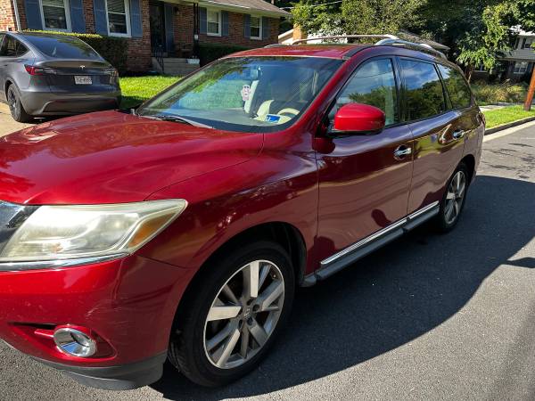 2013 Nissan Pathfinder Platinum — photo 3