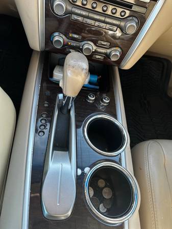 2013 Nissan Pathfinder Platinum — photo 9