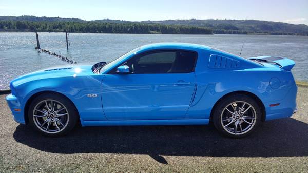 2014 Ford Mustang GT 2dr Convertible Manual — photo 1
