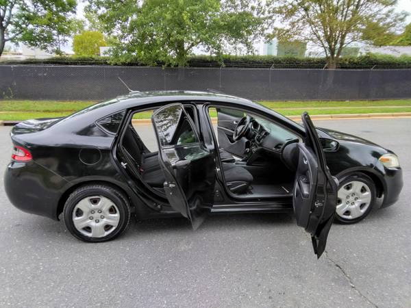 2013 Dodge Dart SE — photo 1