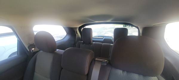 2017 Nissan Pathfinder SV 4dr 4x4 CVT — photo 5